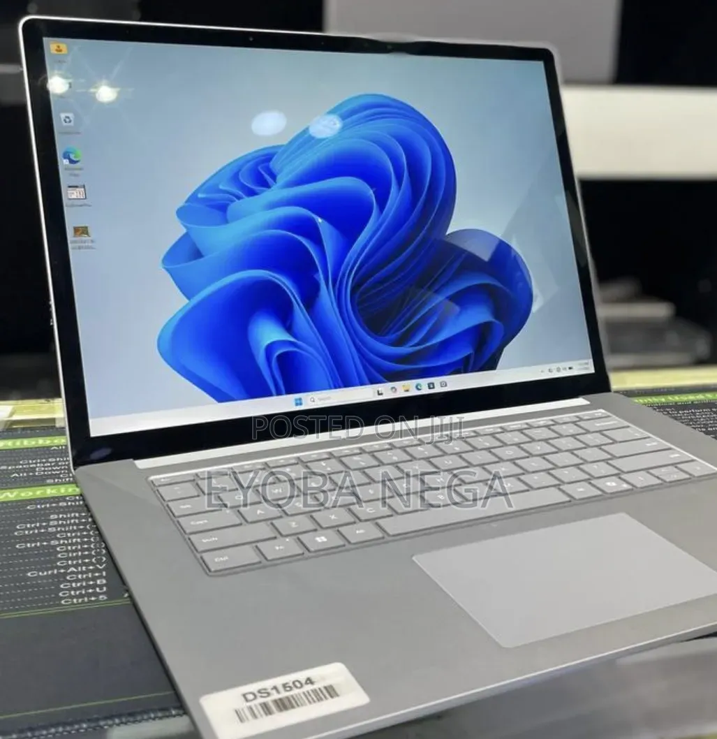 New Laptop Microsoft Surface 16GB Intel Core Ultra 7 SSD 512GB