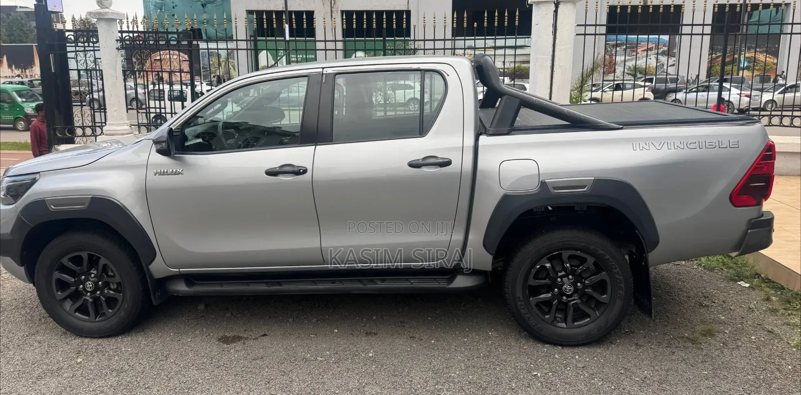 Toyota Hilux 2022 Silver