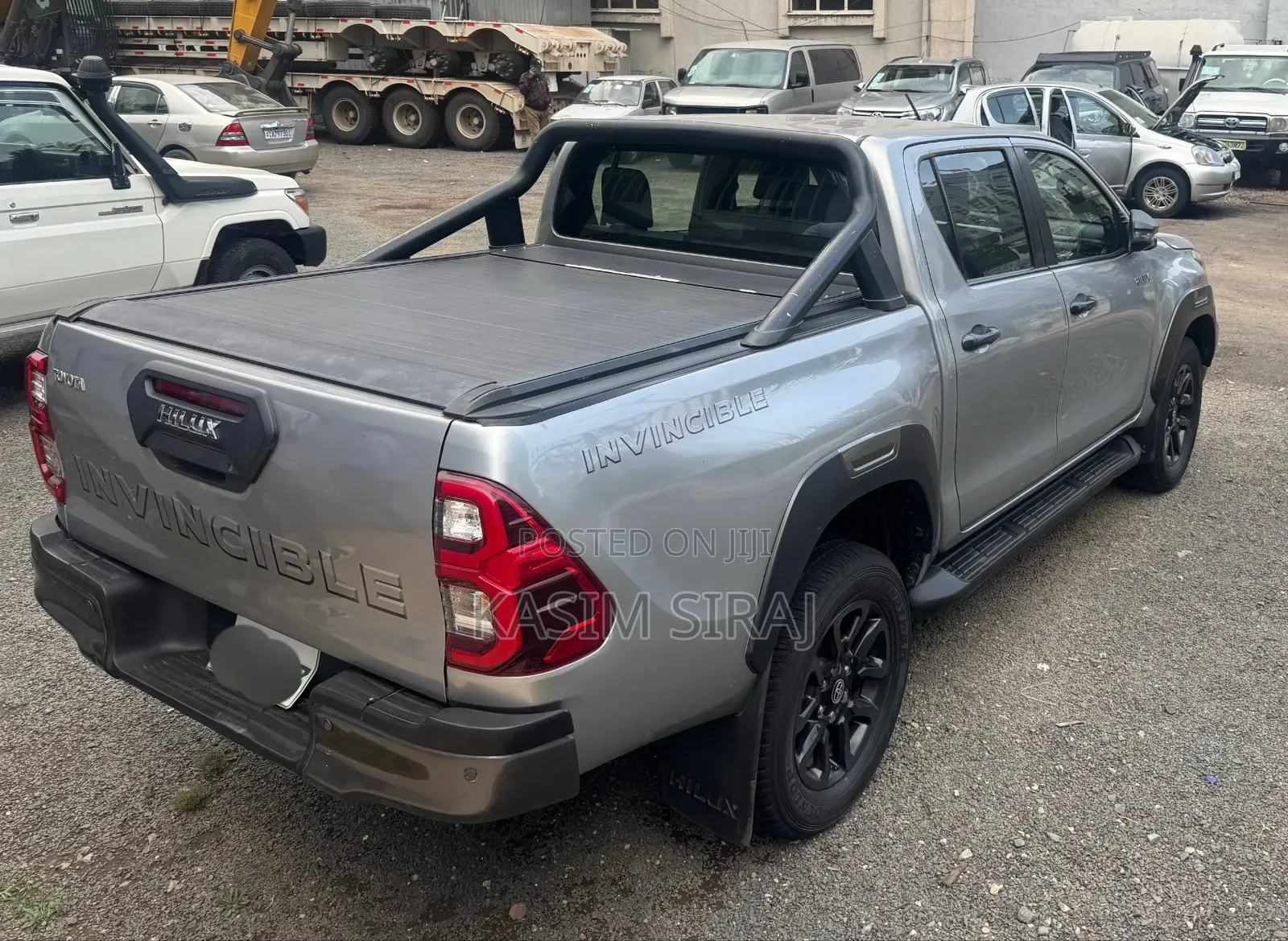 Toyota Hilux 2022 Silver