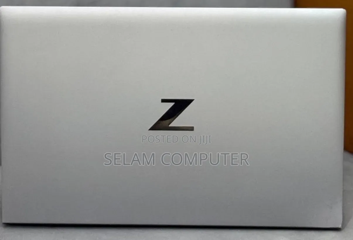 New Laptop HP ZBook Studio 16GB Intel Core i7 SSD 512GB