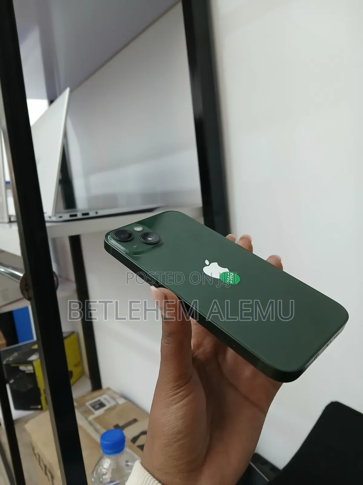 New Apple iPhone 13 256 GB Green