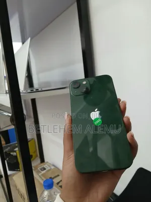 New Apple iPhone 13 256 GB Green