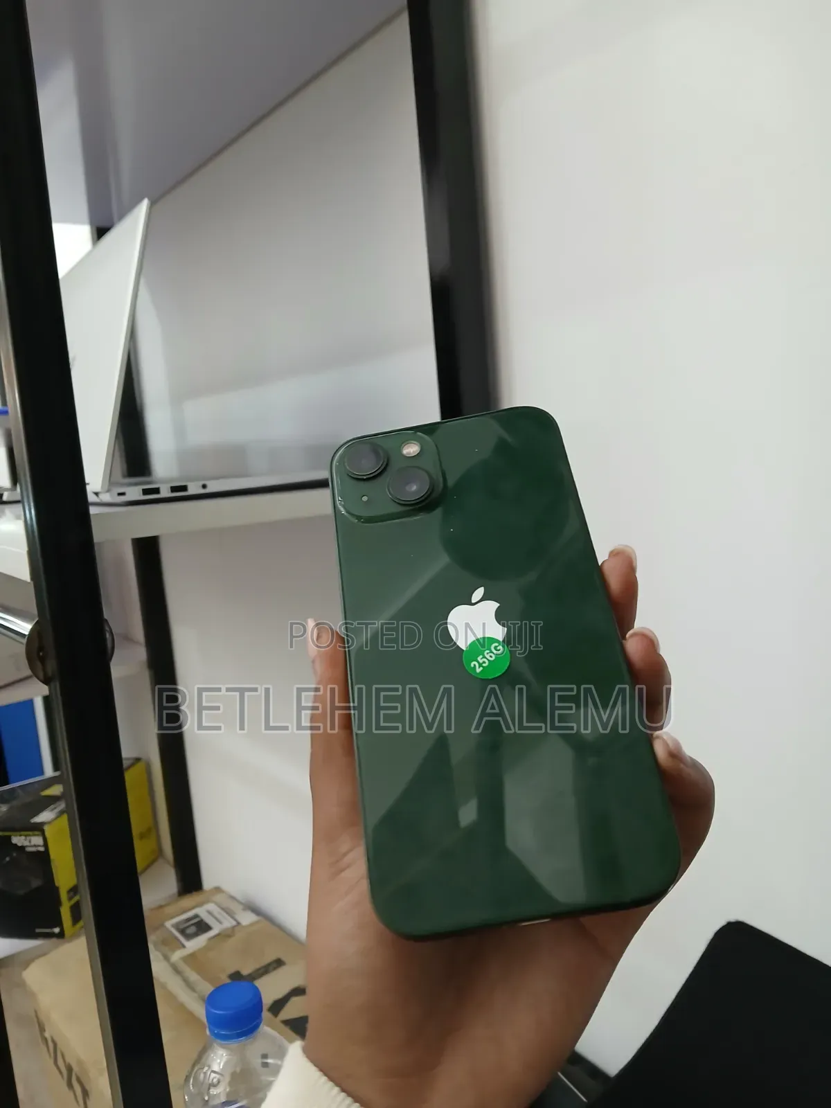 New Apple iPhone 13 256 GB Green
