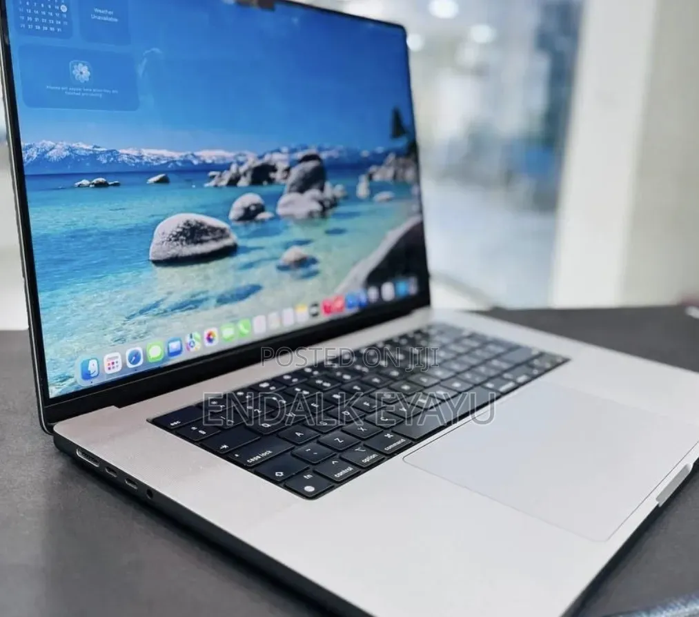 New Laptop Apple MacBook Pro 2021 M1 16GB Apple M1 Pro SSD 512GB