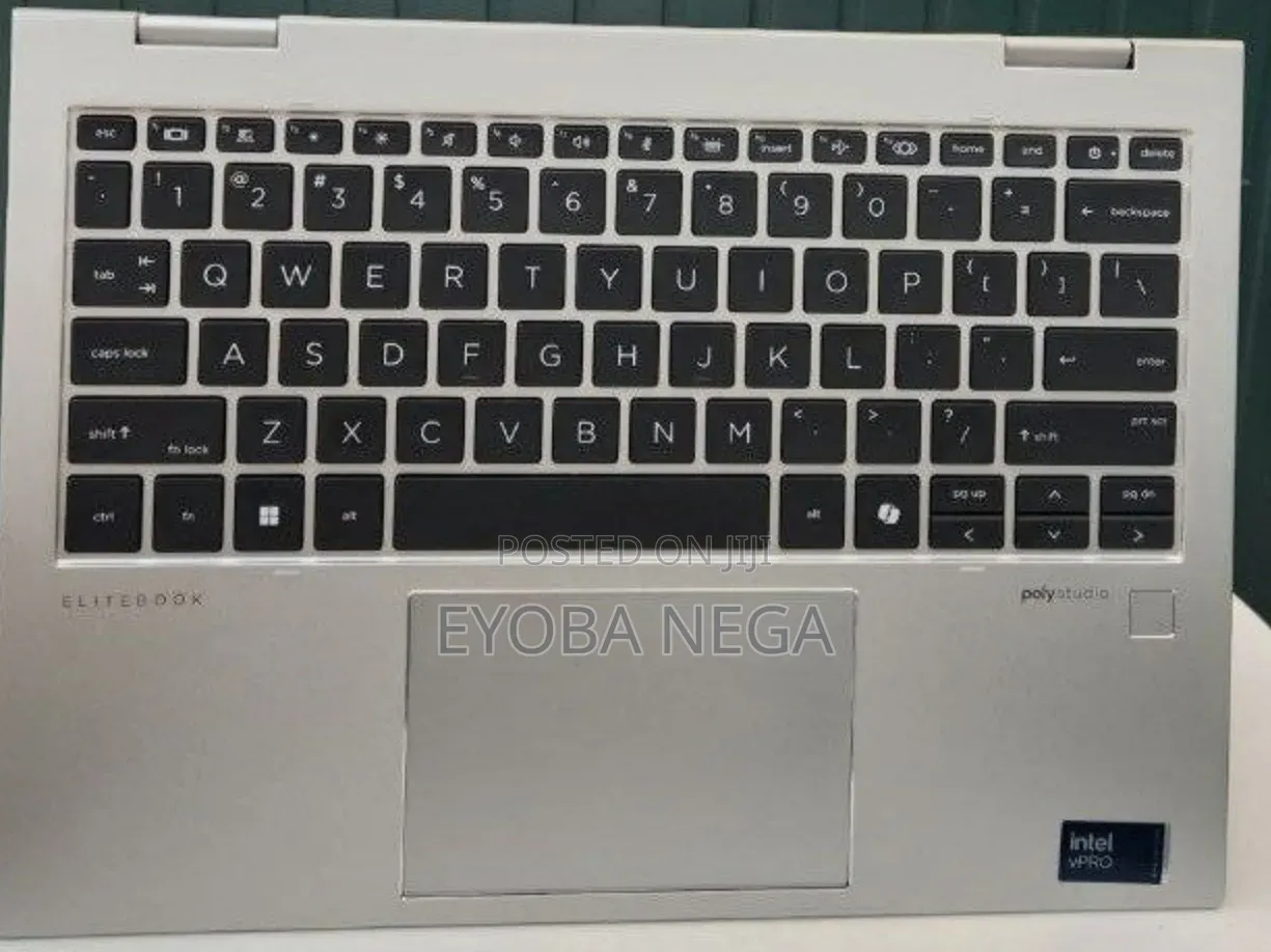 New Laptop HP Elitebook 830 G11 32GB Intel Core Ultra 7 SSD 512GB
