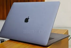 New Laptop Apple MacBook Pro 2018 32GB Intel Core i9 SSD 2T