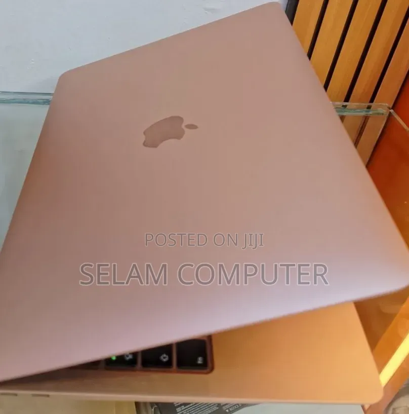 New Laptop Apple MacBook Air 2020 M1 8GB Apple M1 SSD 512GB