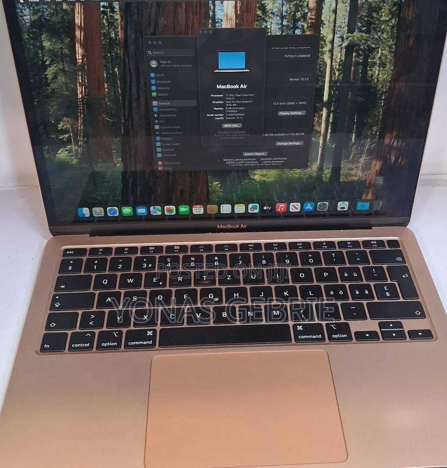 New Laptop Apple MacBook 8GB Intel Core i3 SSD 256GB