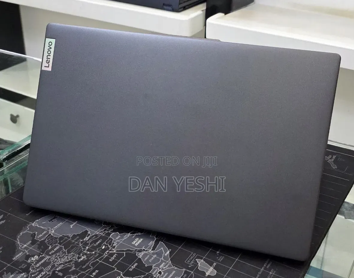 New Laptop Lenovo Ideapad 3 8GB Intel Core i5 SSD 512GB