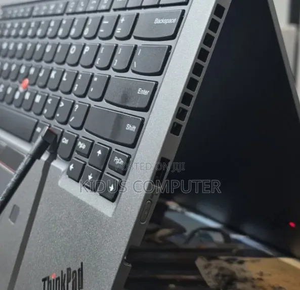 New Laptop Lenovo ThinkPad X1 Yoga 16GB Intel Core i7 SSD 512GB