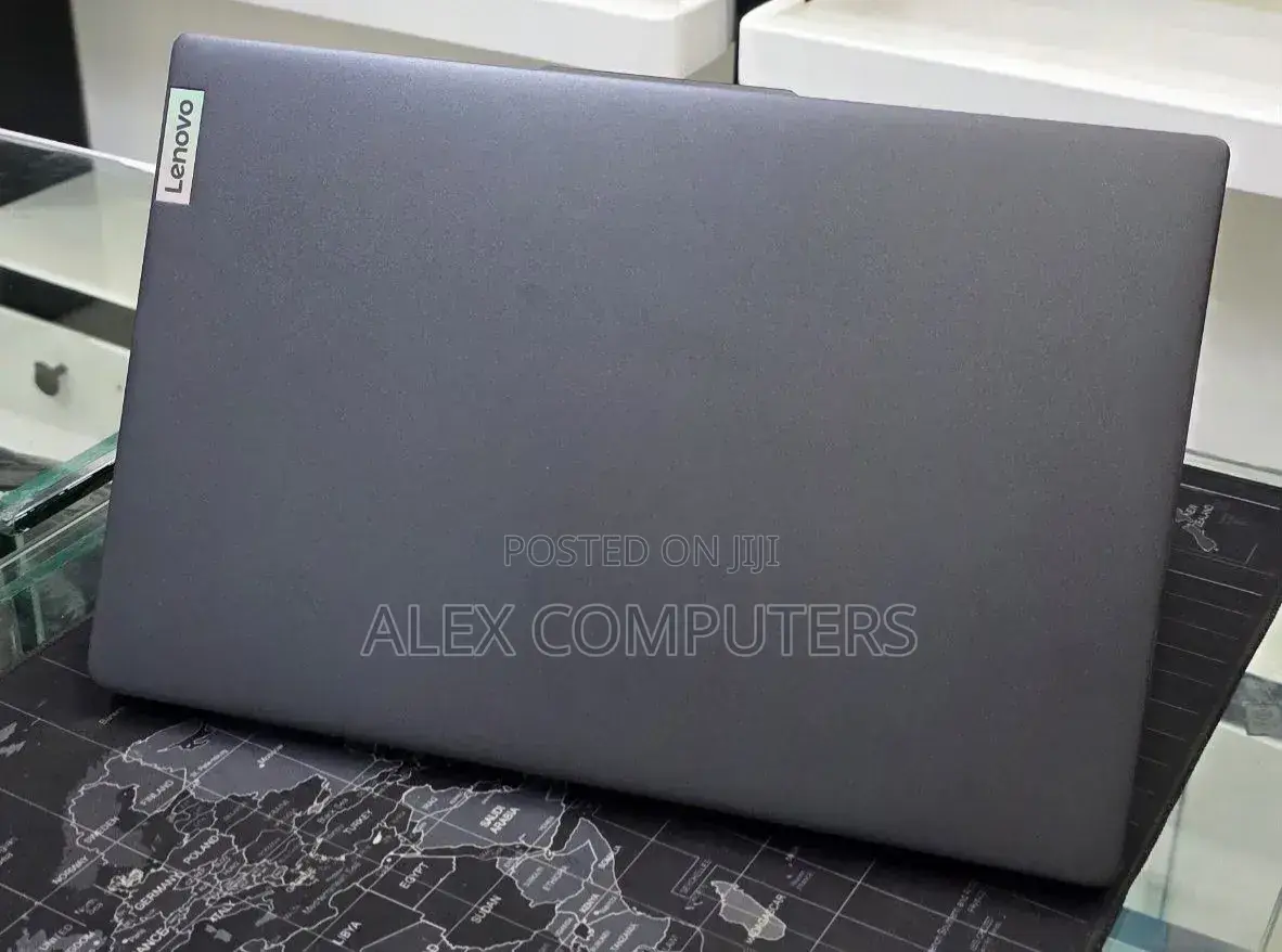 New Laptop Lenovo Ideapad 3 8GB Intel Core i5 SSD 512GB