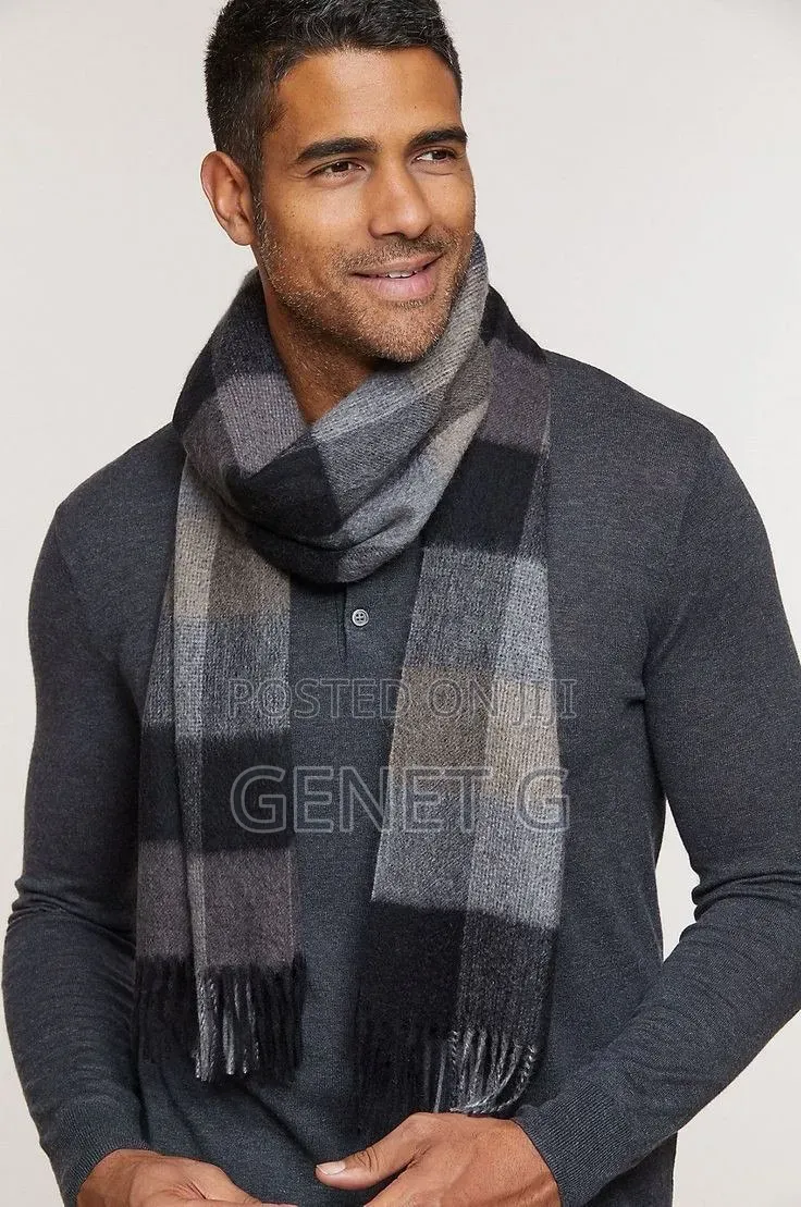 Men's Scarf for the Cold Weather