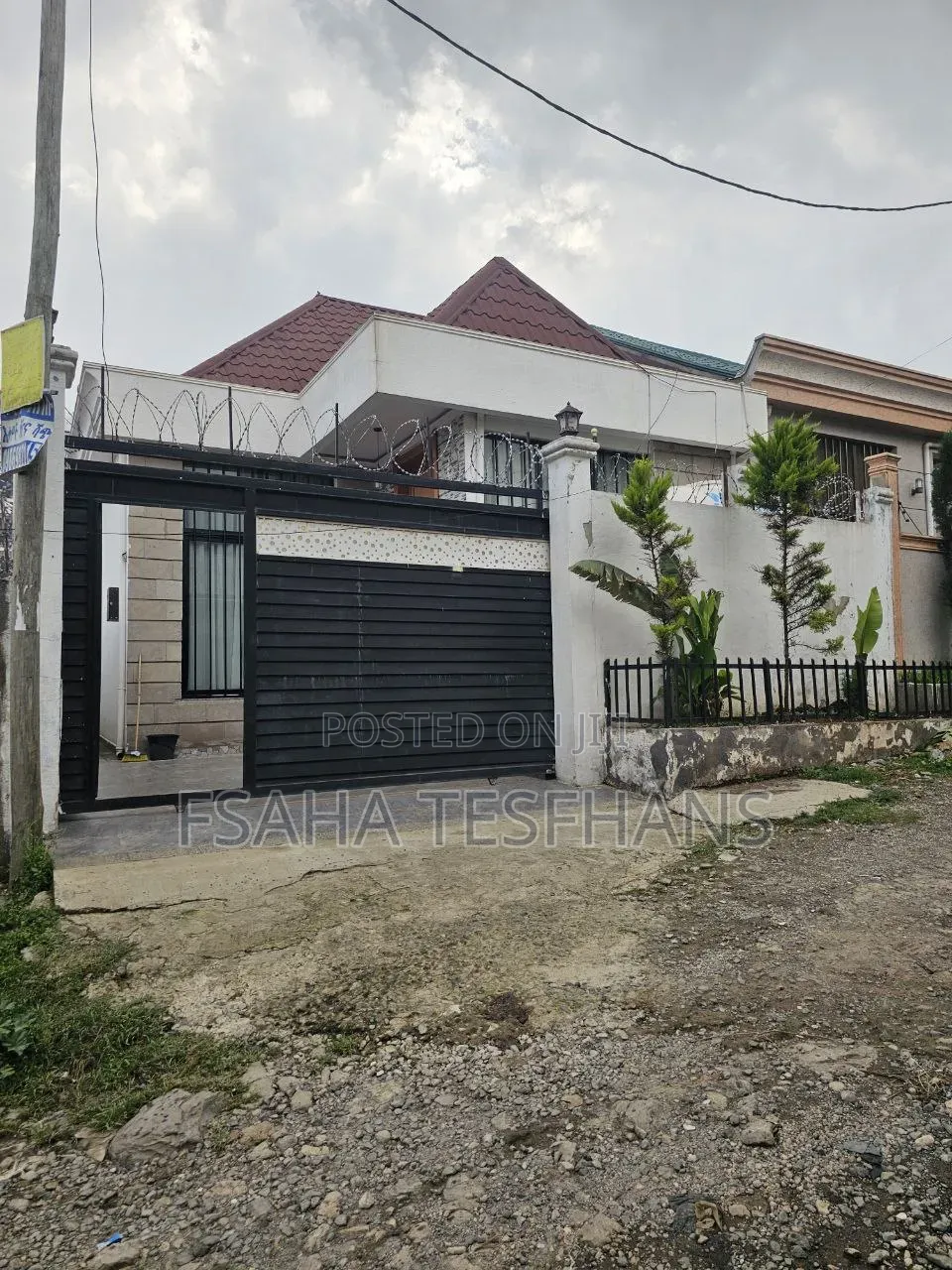 3bdrm House in Villa, Bole for rent