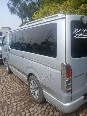 Toyota HiAce 2007 Silver