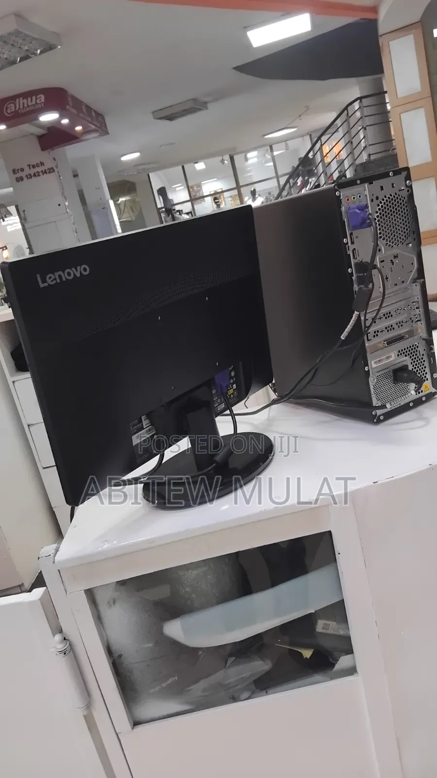 New Desktop Computer Lenovo ideacentre 720 4GB Intel Core i3 HDD 500GB