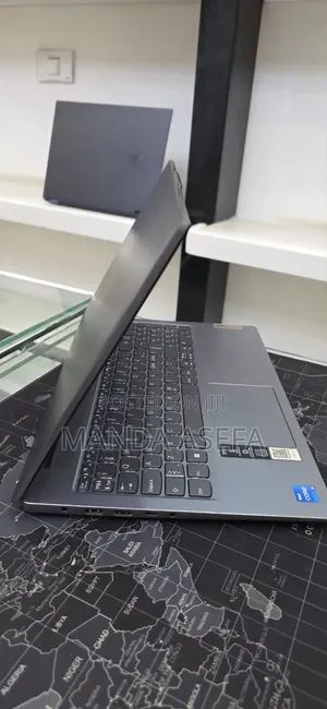 New Laptop Lenovo Ideapad 3 8GB Intel Core i5 SSD 512GB