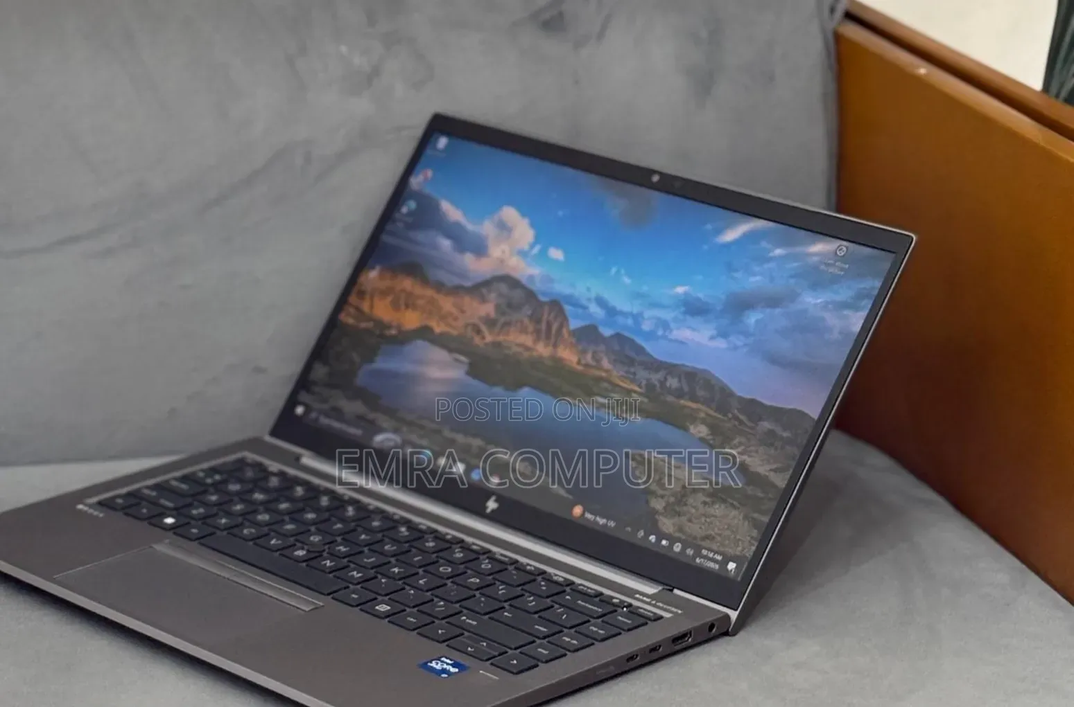 New Laptop HP ZBook Firefly G8 16GB Intel Core i7 SSD 512GB
