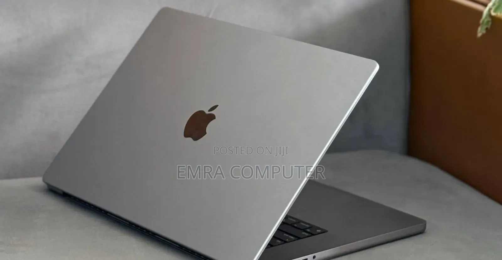 New Laptop Apple MacBook Pro 2021 M1 16GB Apple M1 Pro SSD 512GB