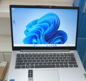New Laptop Lenovo 8GB Intel Core i5 SSD 128GB