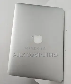 New Laptop Apple MacBook 8GB Intel Core i5 SSD 128GB