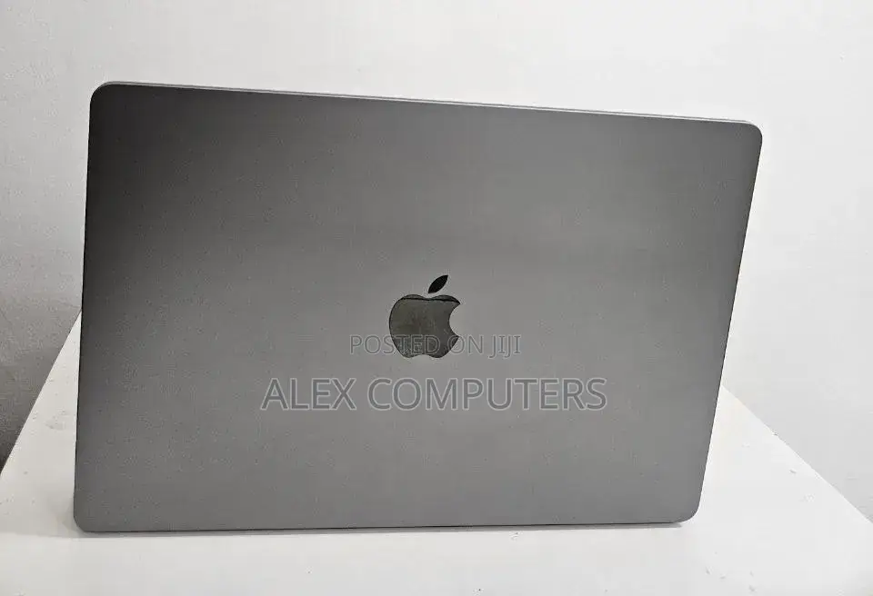 New Laptop Apple MacBook 8GB Apple M3 SSD 512GB