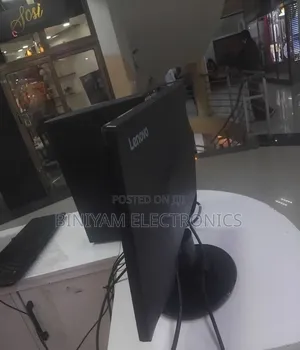 New Desktop Computer Lenovo ThinkCentre 22 8GB Intel Core i3 HDD 500GB