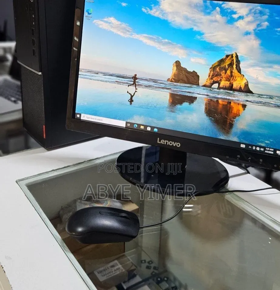 New Desktop Computer Lenovo ThinkCentre 24 8GB Intel Core i3 HDD 500GB