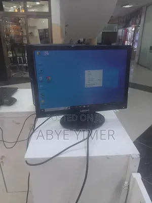 New Desktop Computer Lenovo ThinkCentre 24 8GB Intel Core i3 HDD 500GB