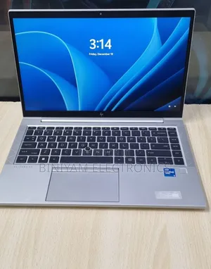 New Laptop HP EliteBook 840 G8 16GB Intel Core i5 SSD 512GB