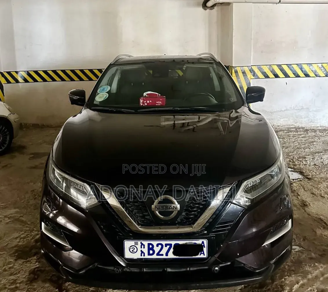 Nissan Qashqai 2018 Brown