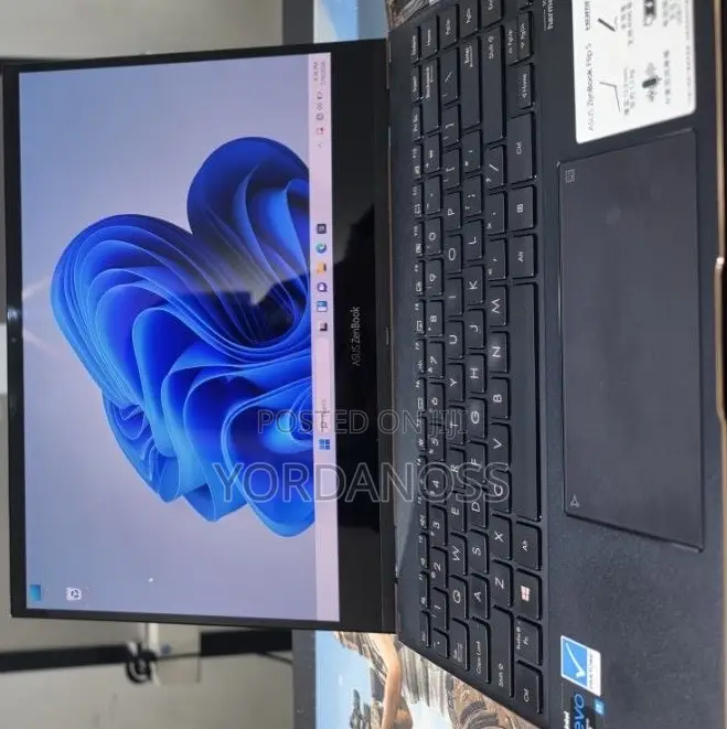 New Laptop Asus Zenbook 14 16GB Intel Core i7 SSD 512GB