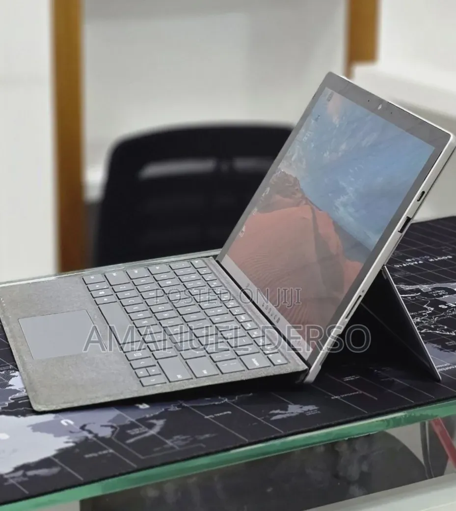 New Laptop Microsoft Surface Pro 7 16GB Intel Core i5 SSD 256GB