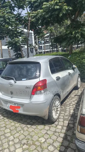 Toyota Yaris 2009 Silver
