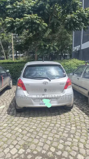 Toyota Yaris 2009 Silver