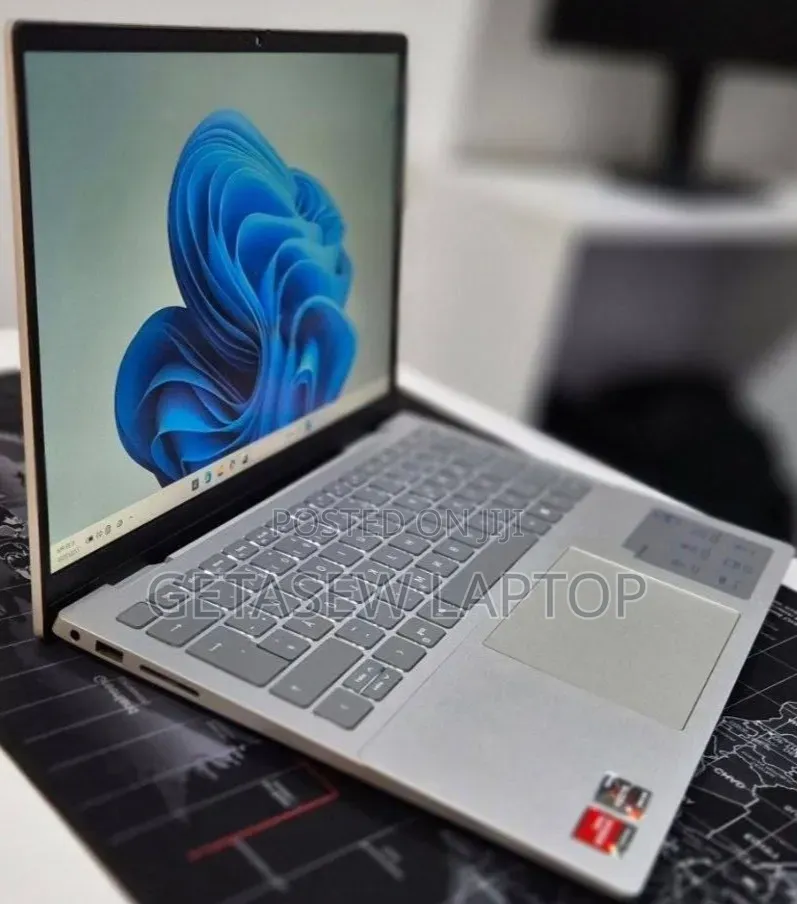 New Laptop Dell Inspiron 14 16GB AMD Ryzen 7 SSD 1T