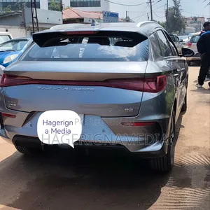 BYD E2 43 kWh 94 hp FWD 2025 Gray