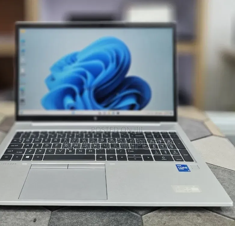 New Laptop HP EliteBook 850 G8 16GB Intel Core i5 SSD 512GB