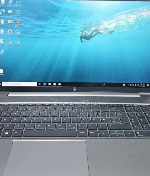 New Laptop HP ZBook Studio 16GB Intel Core i7 SSD 1T