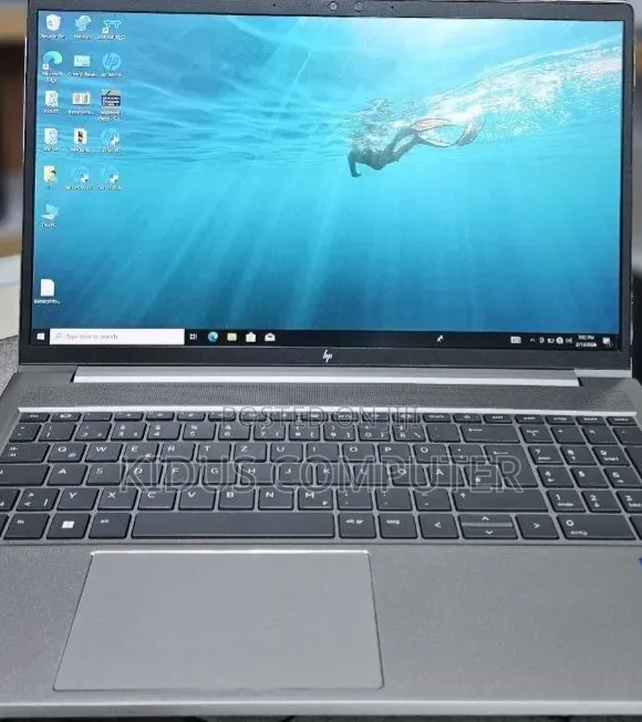 New Laptop HP ZBook Studio 16GB Intel Core i7 SSD 1T