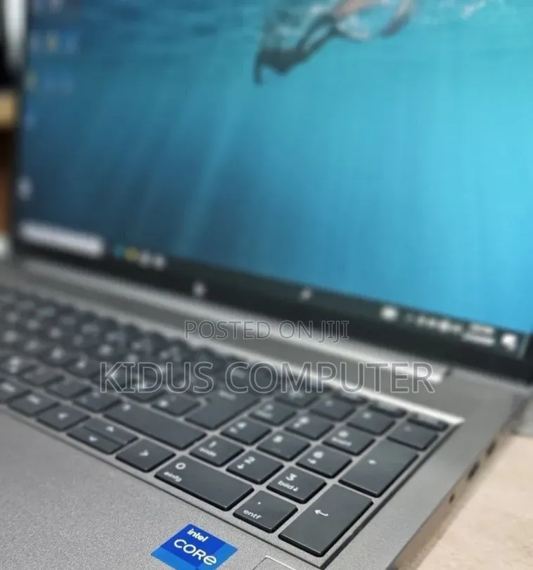New Laptop HP ZBook Studio 16GB Intel Core i7 SSD 1T