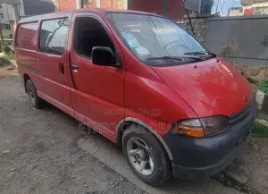 Toyota HiAce 1998 Red