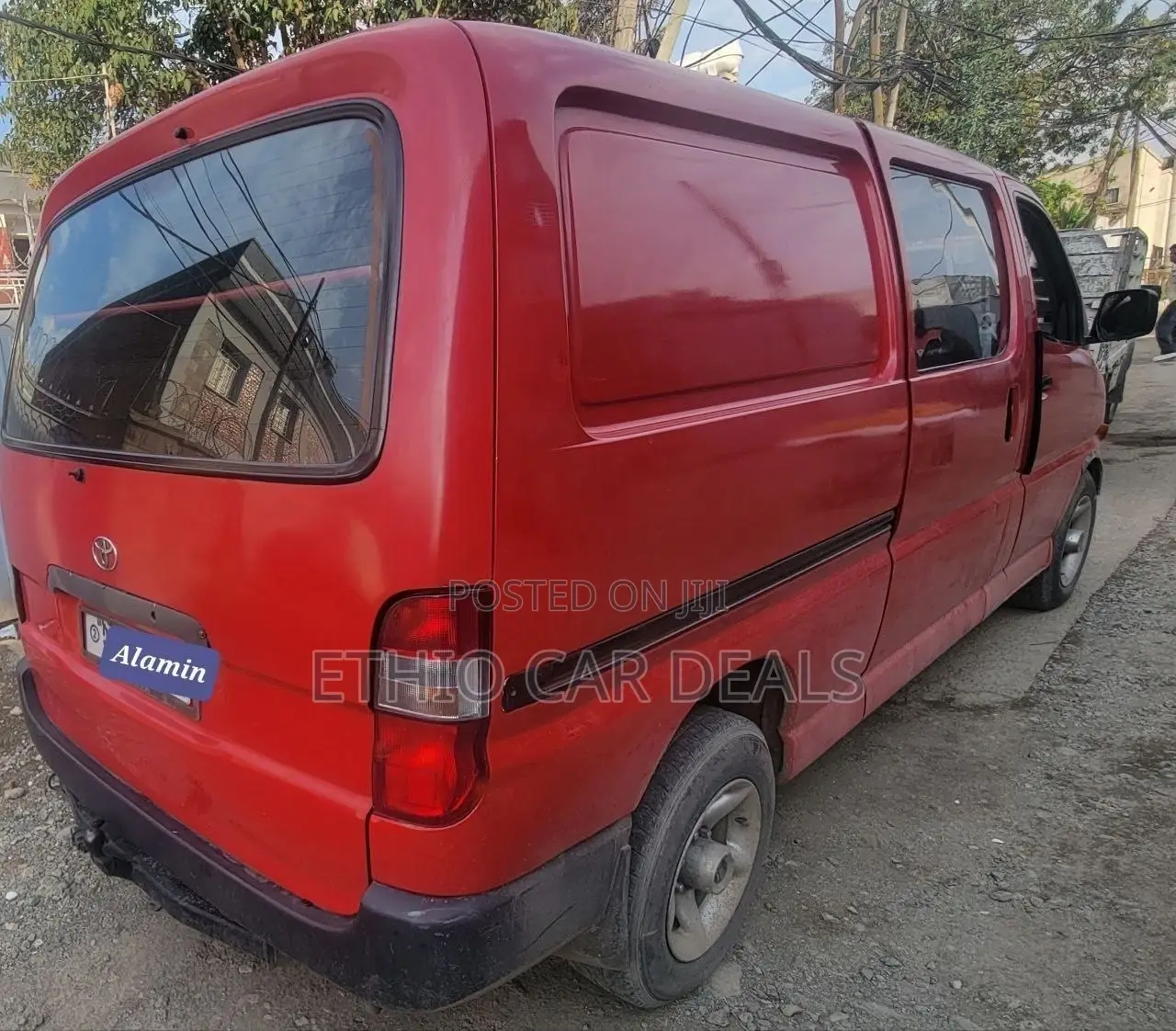 Toyota HiAce 1998 Red