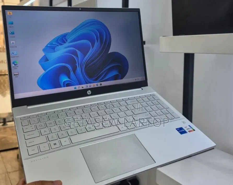 New Laptop HP Pavilion 15 16GB Intel Core i5 SSD 512GB