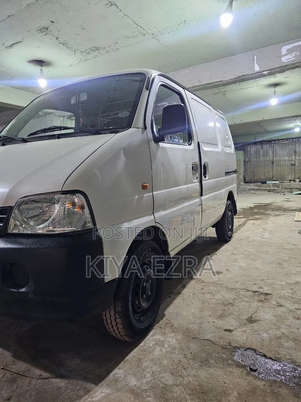 Suzuki Eeco 2023 White