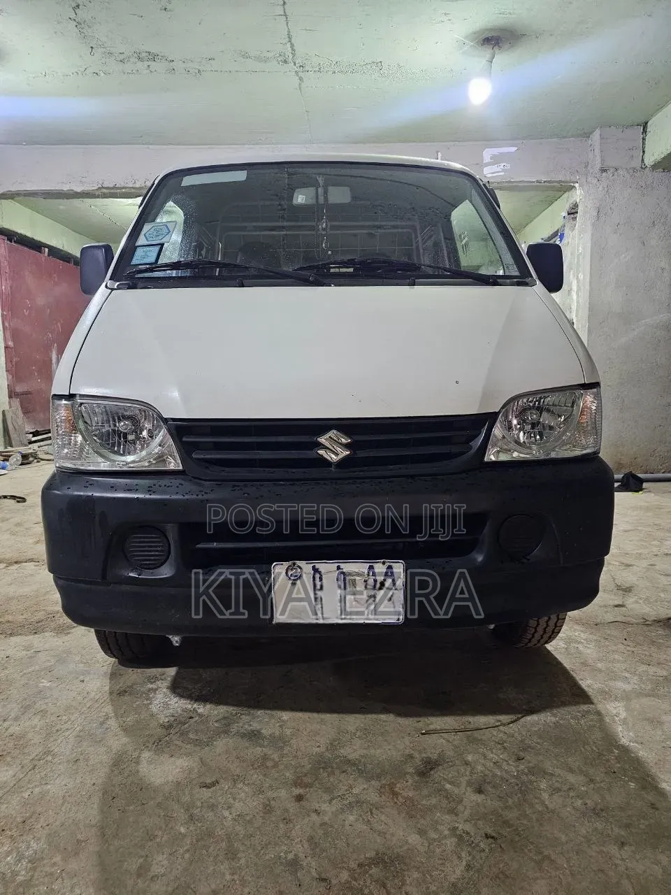 Suzuki Eeco 2023 White