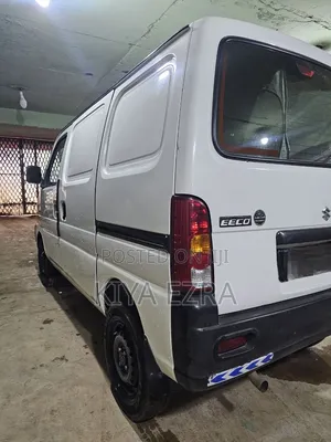 Suzuki Eeco 2023 White