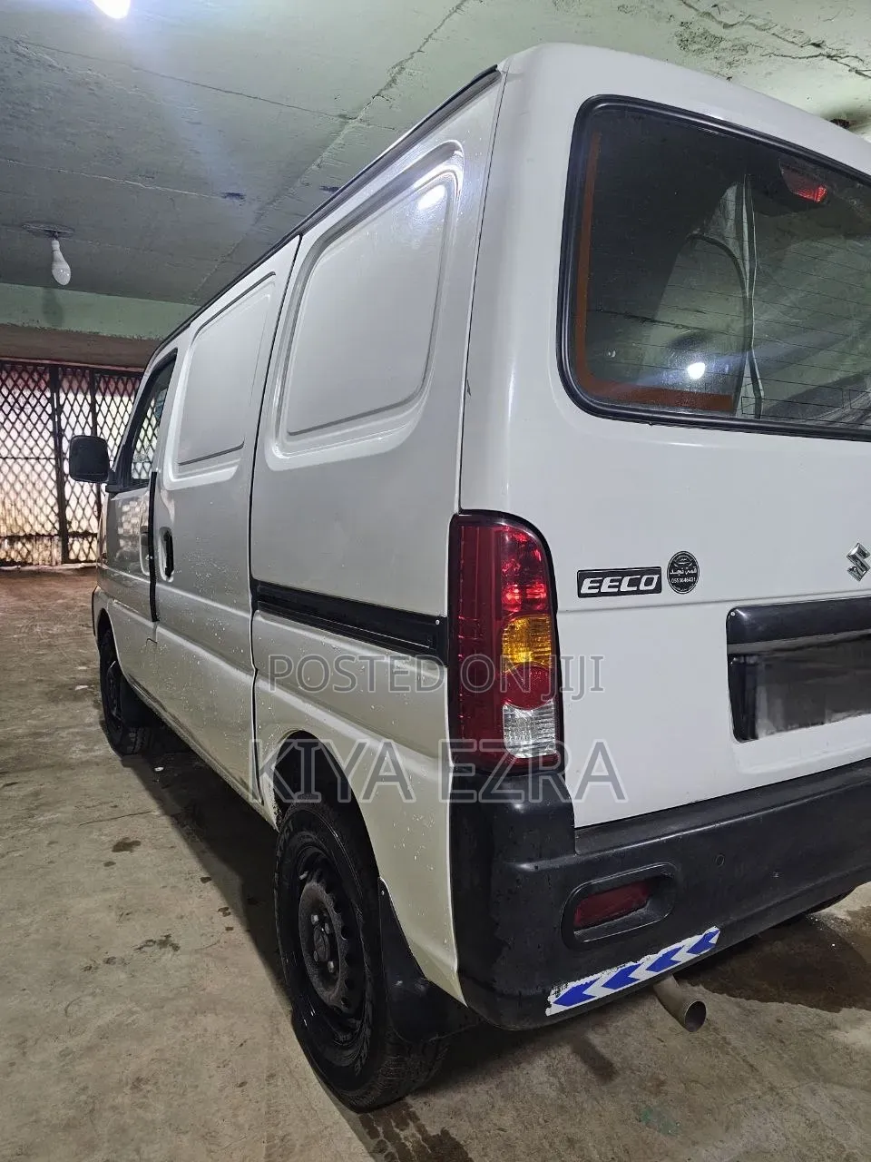 Suzuki Eeco 2023 White