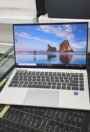 New Laptop HP EliteBook x360 1040 G10 32GB Intel Core i7 SSD 512GB
