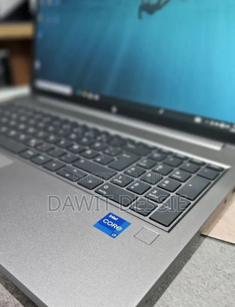 New Laptop HP 16GB Intel Core i7 SSD 1T
