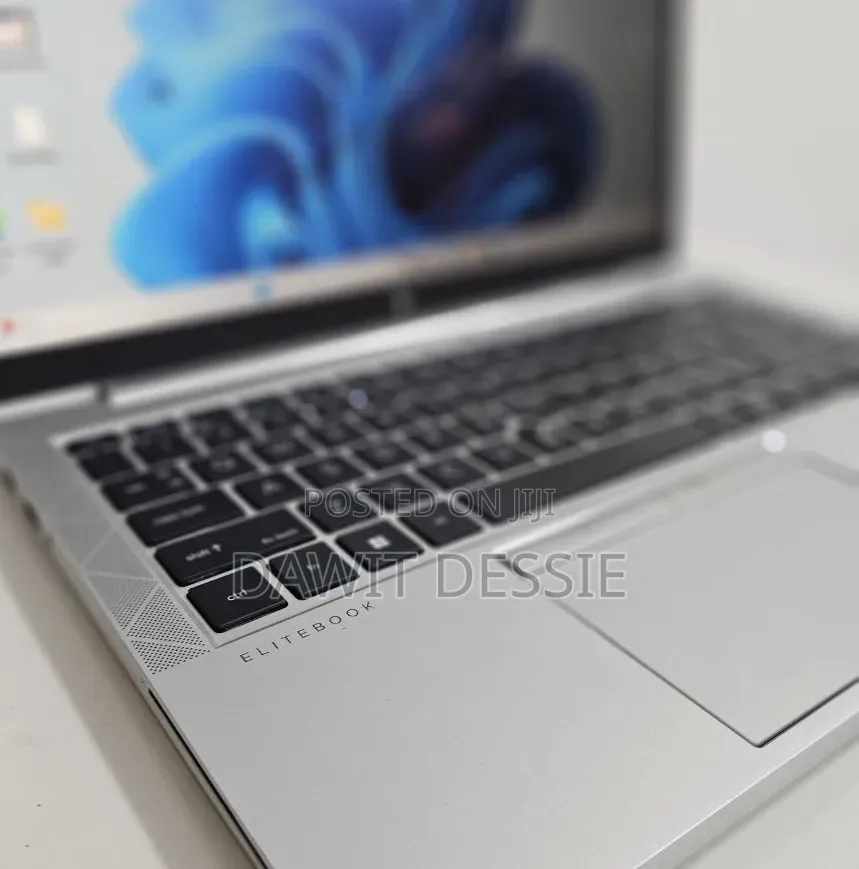 New Laptop HP EliteBook 840 G8 16GB Intel Core i7 SSD 512GB